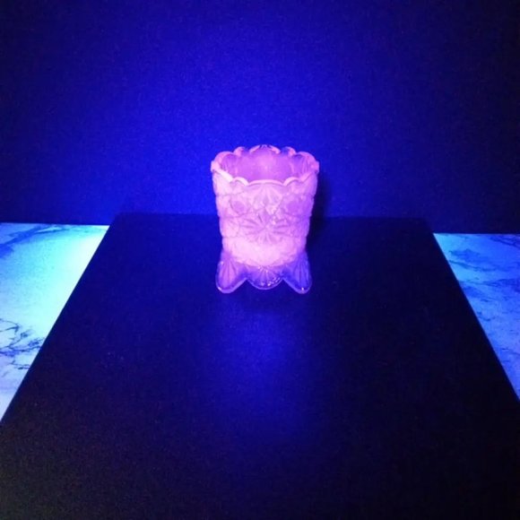 Degenhart Glass Daisy & Button Toothpick Trinket Paperweight Vtg - Picture 9 of 9